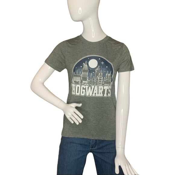 Harry Potter Hogwarts Graphic T-Shirt Short Sleeves Gray Size S - Picture 1 of 6